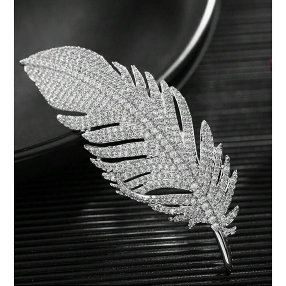 Feather Brooch - Picture 4 of 9